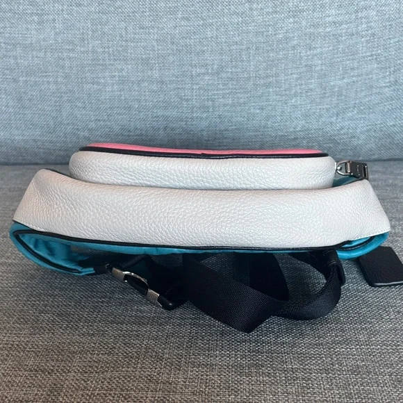 Coach Court Belt bag pink blue white nylon leather amazing condition! - Picture 12 of 13